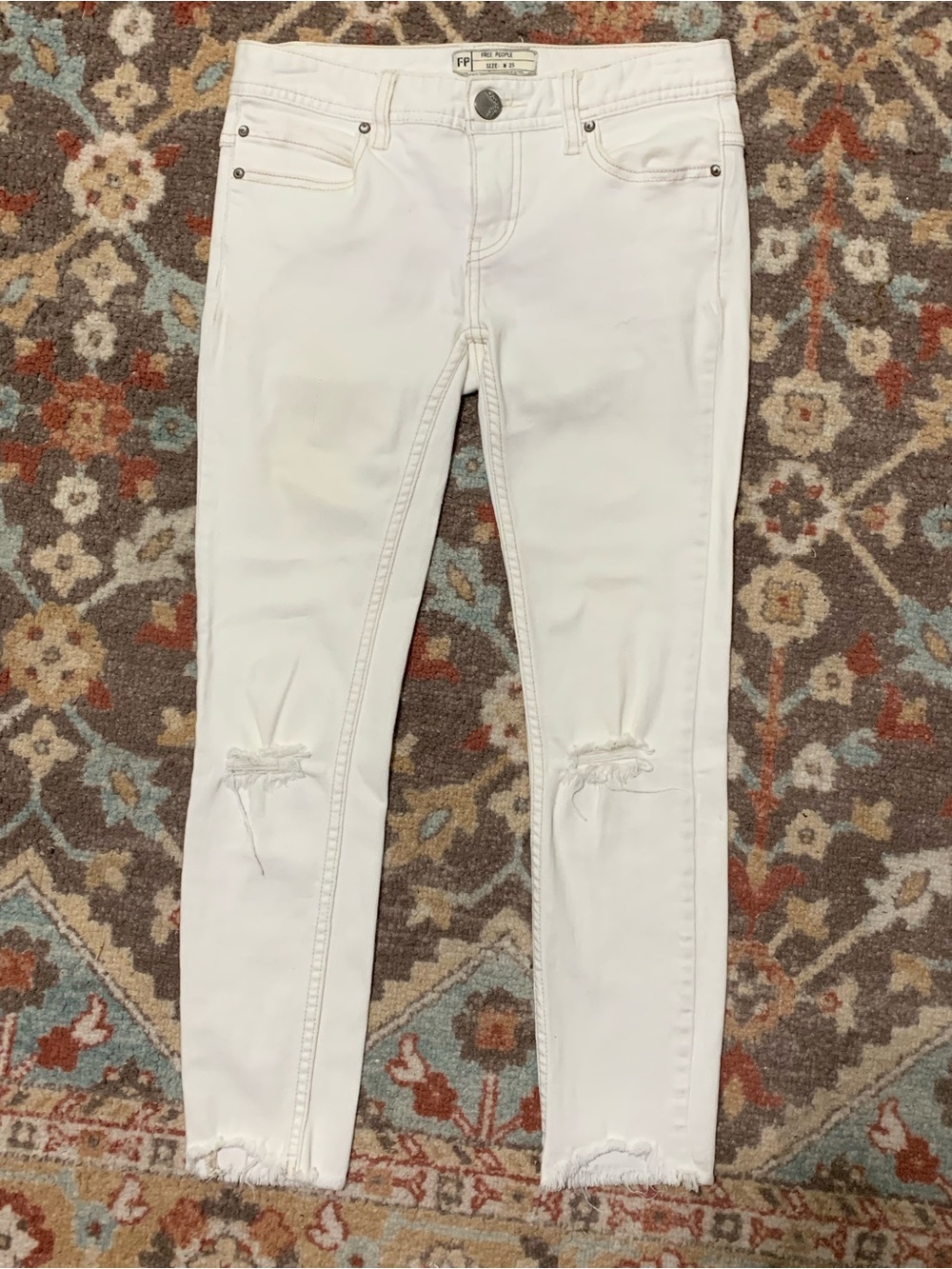Free People White Distressed Skinny Jeans size 25